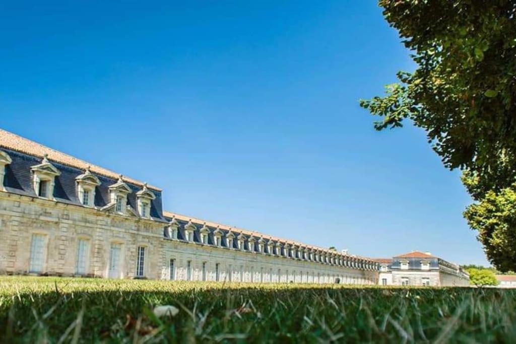 Gite Des Huskys Villa Tonnay-Charente Екстериор снимка