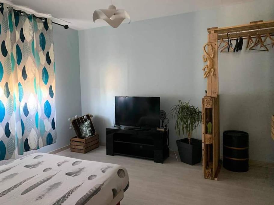 Gite Des Huskys Villa Tonnay-Charente Екстериор снимка