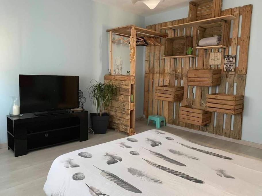 Gite Des Huskys Villa Tonnay-Charente Екстериор снимка